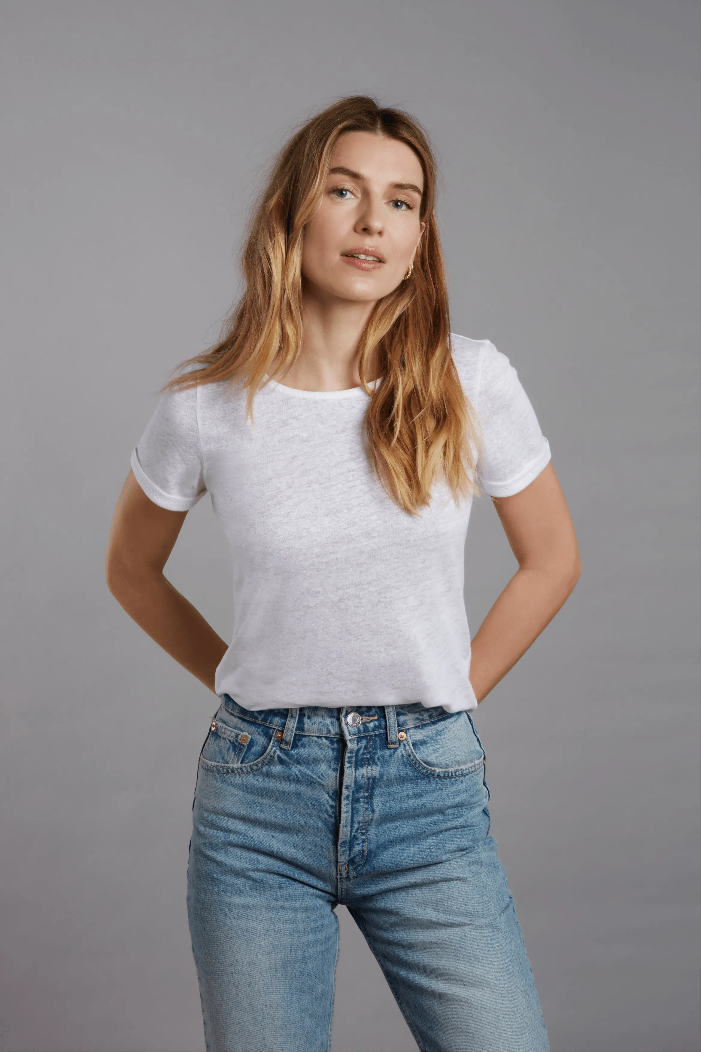 Linen T-shirt - Image 7